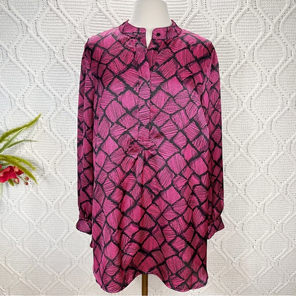 ANNE KLEIN | Pink Long Sleeve Geometric Print Split-Neck Popover Tunic Top - Picture 2 of 12